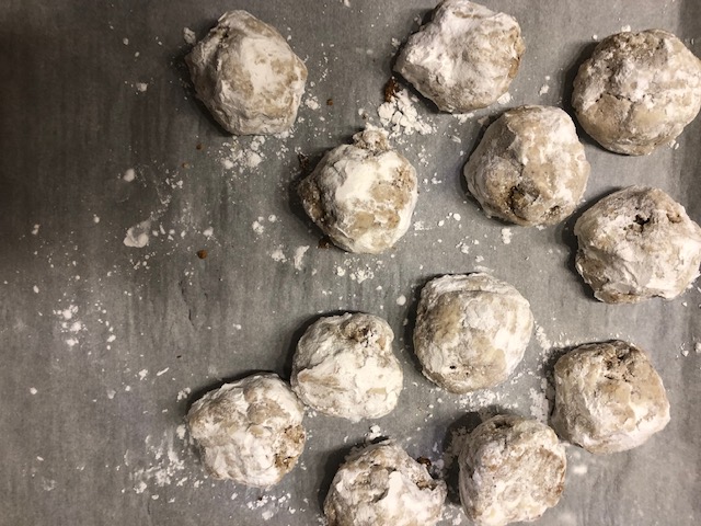 hazelnut chocolate snowballs