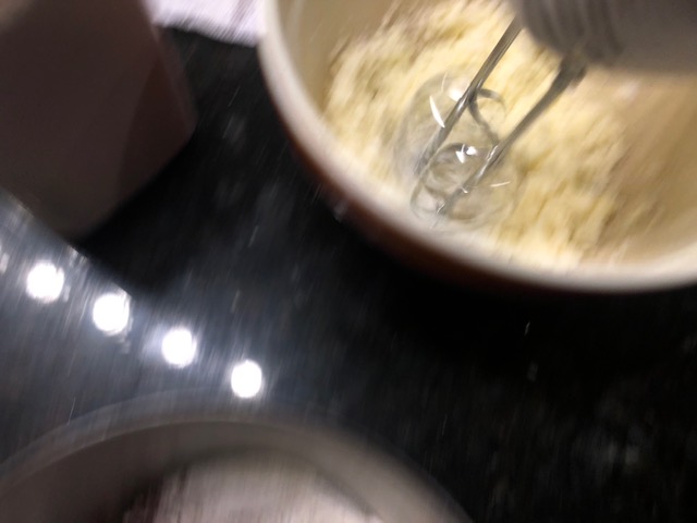 red velvet cookies w cream cheese frosting 3